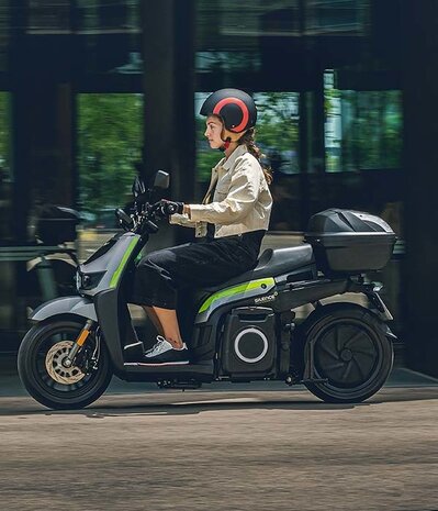 Silence S02 45 km/u elektrische scooter in combinatie met Silence batterij abonnement