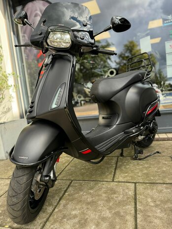  Vespa Snorscooter Sprint 4T - Notte 2022 blackpack