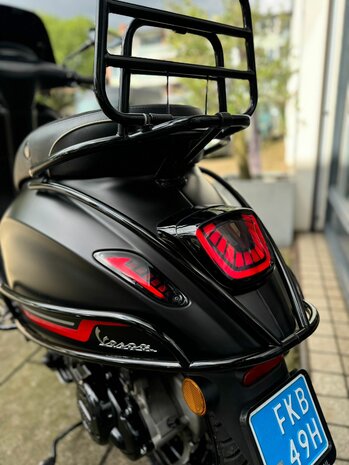  Vespa Snorscooter Sprint 4T - Notte 2022 blackpack