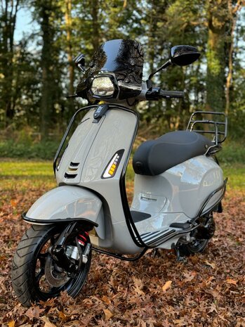  Vespa Bromscooter Sprint 4T - Porsche Kreide  Full Option