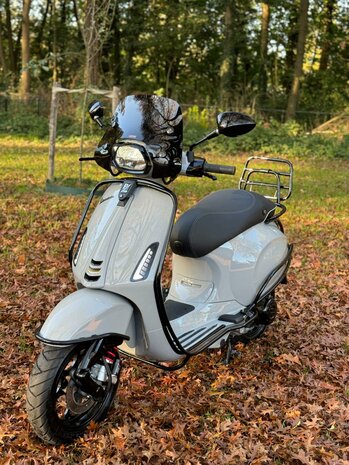  Vespa Bromscooter Sprint 4T - Porsche Kreide  Full Option